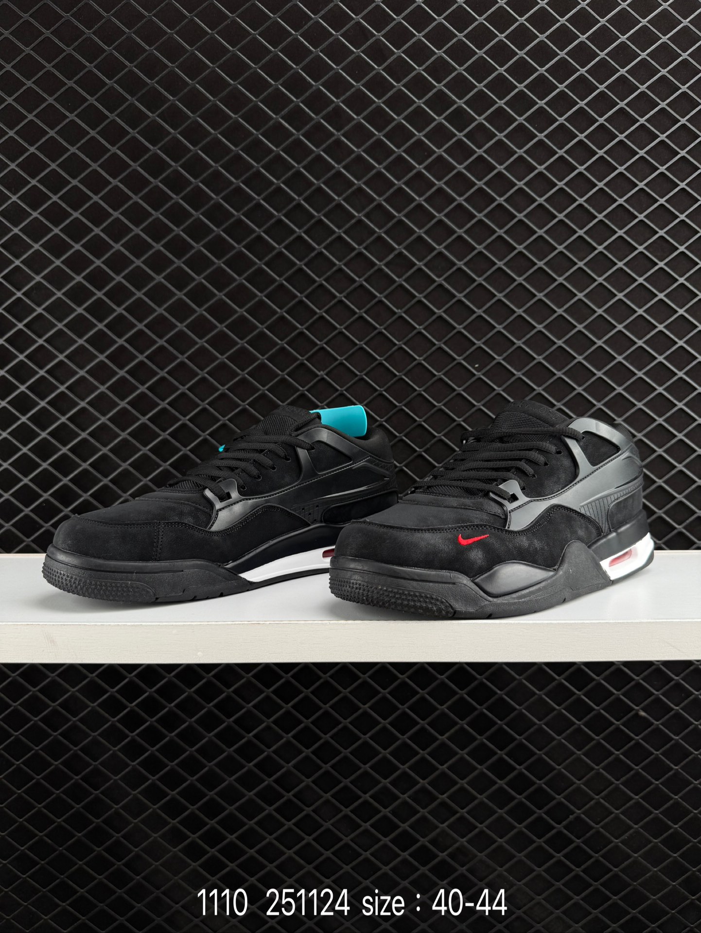 NK Wmns Air Jordan 4 Retro RM